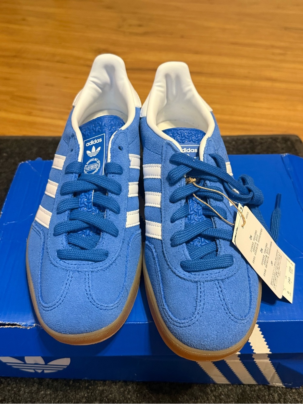 adidas Gazelle indoor Men's Blue Suede Sneakers with White Stripes, size 6 NIB - Picture 3 of 10